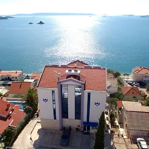 Hotel Viktorija, Seget Vranjica